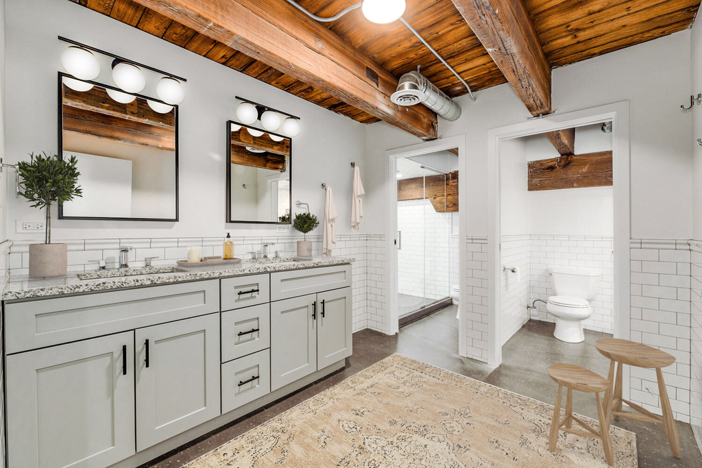 2015 W Race Avenue - Photo 10