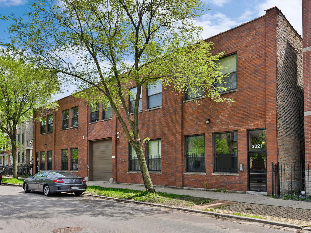 2015 W Race Avenue - Photo 0