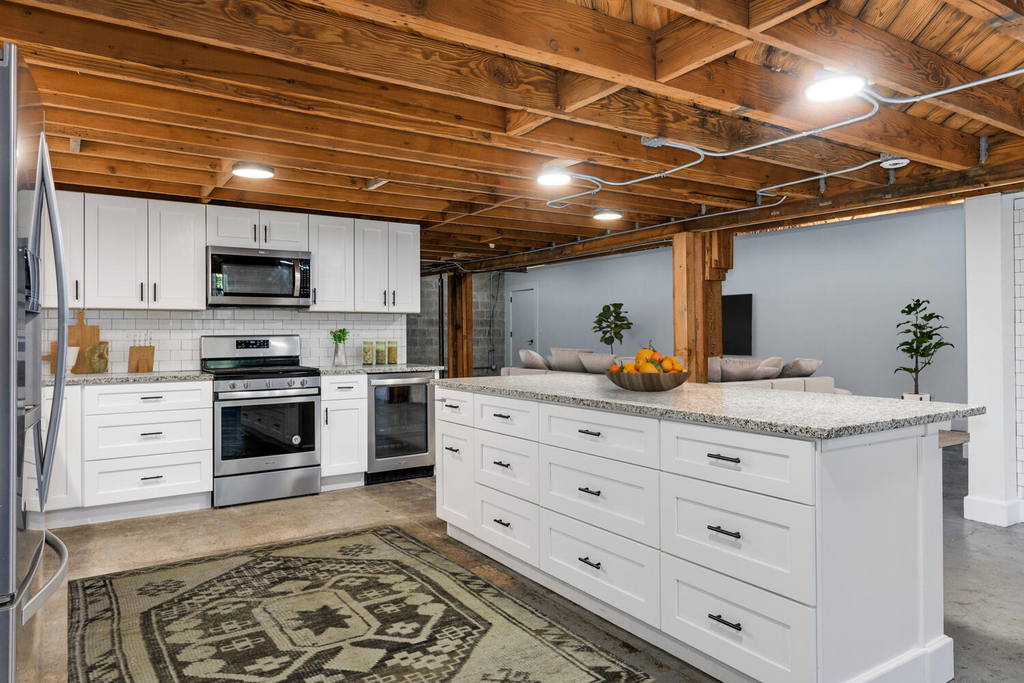 2015 W Race Avenue - Photo 3