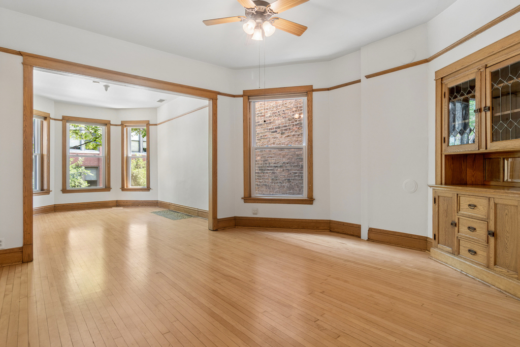 2838 N Sheffield Avenue - Photo 4