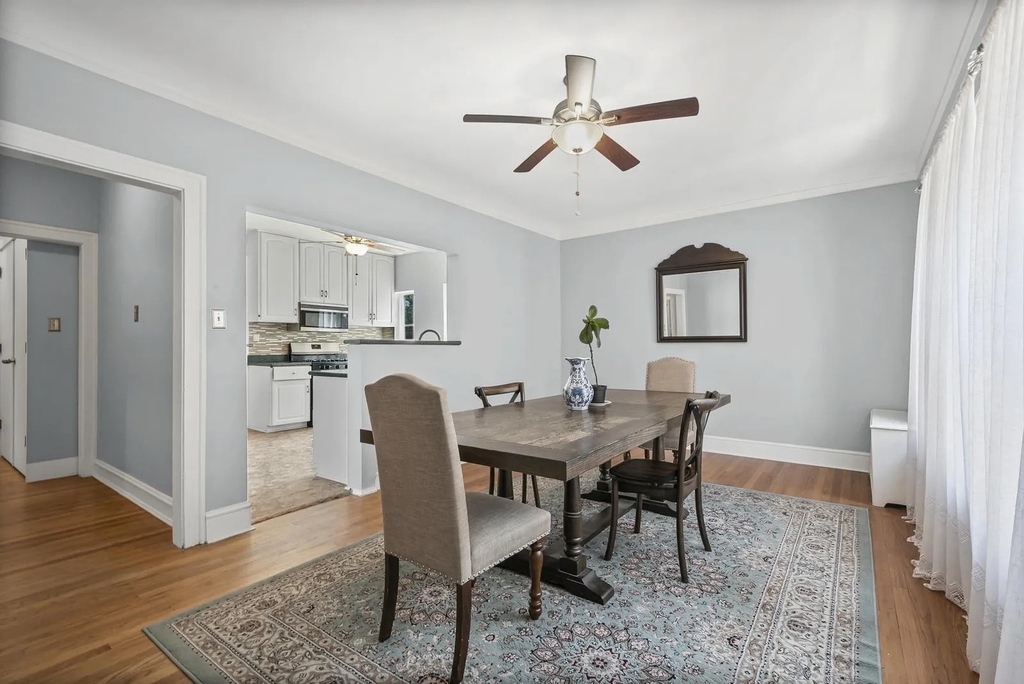 906 Oakton Street - Photo 10