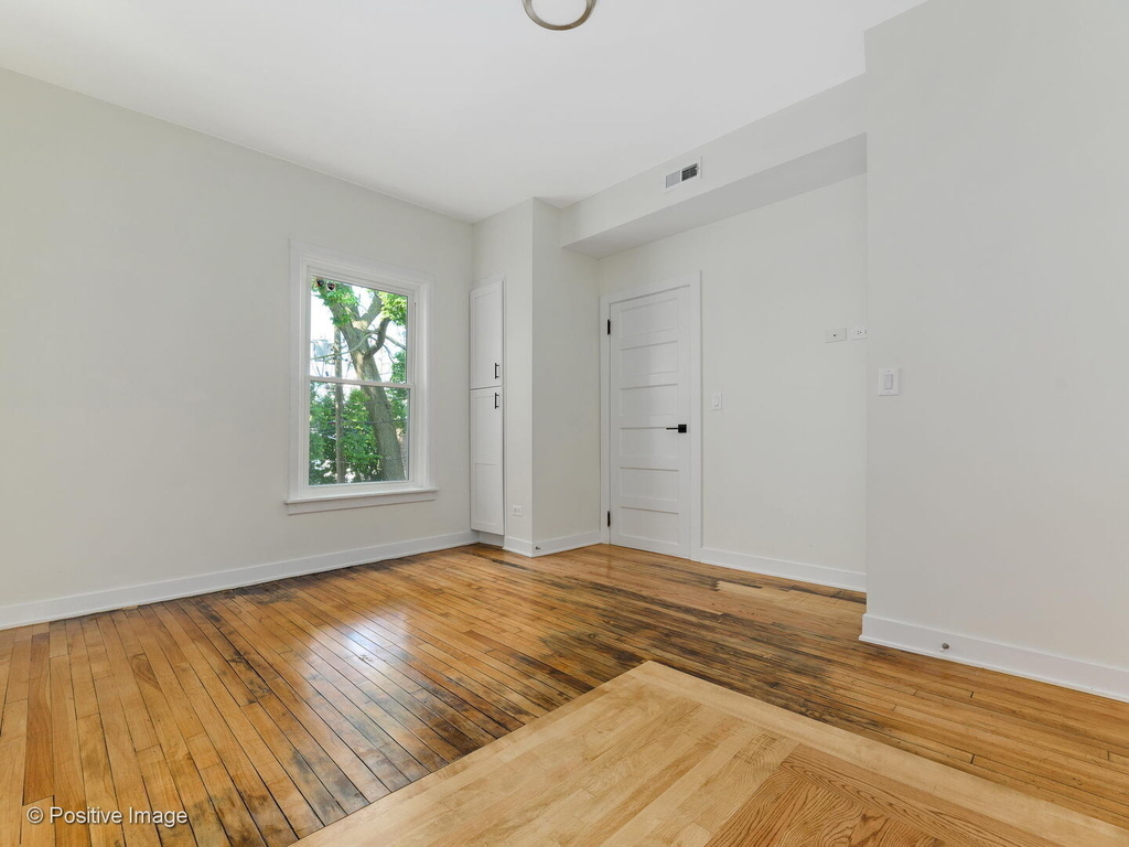 1618 W Chicago Avenue - Photo 9