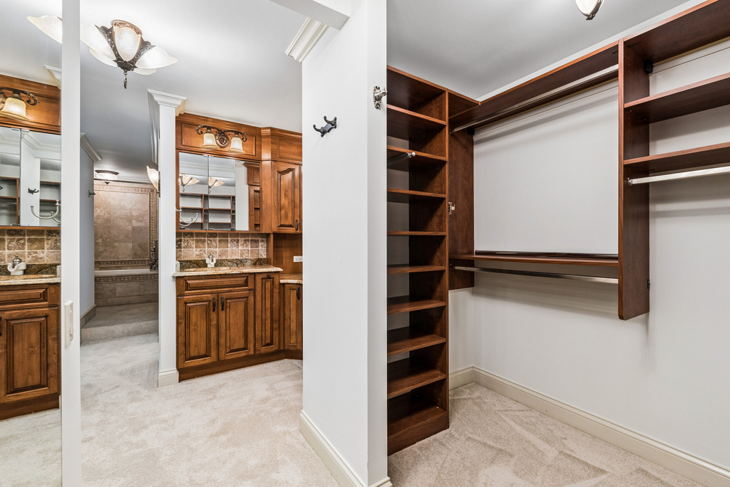 200 E Delaware Place - Photo 31