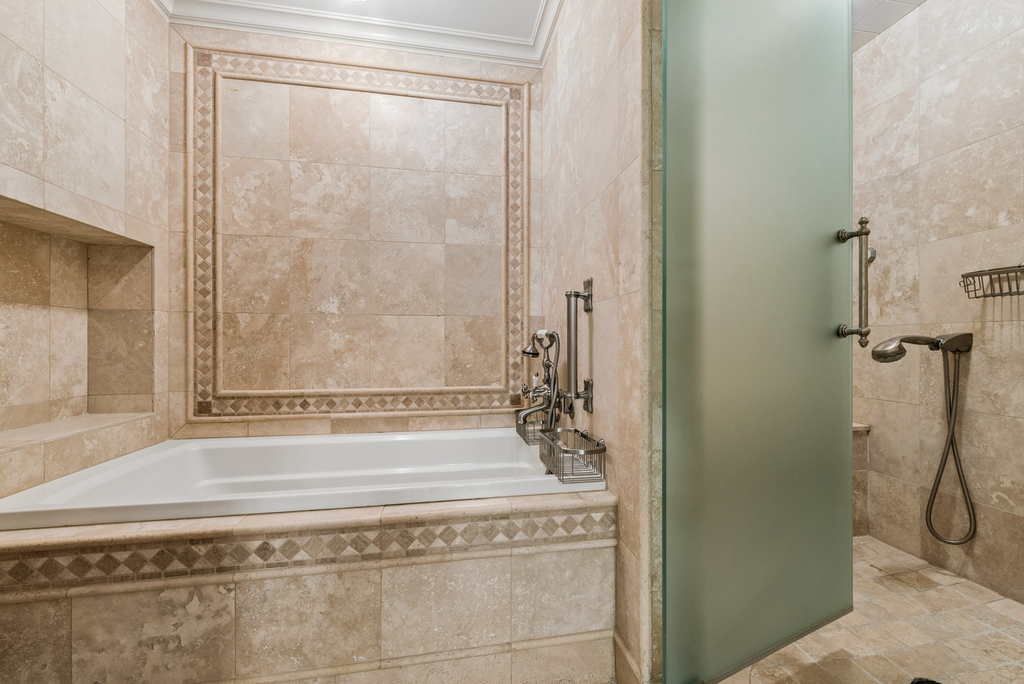200 E Delaware Place - Photo 34