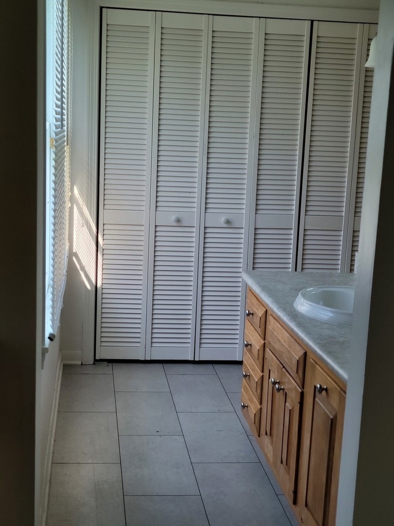 943 Clark Drive - Photo 15