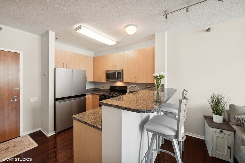600 N Kingsbury Street - Photo 6
