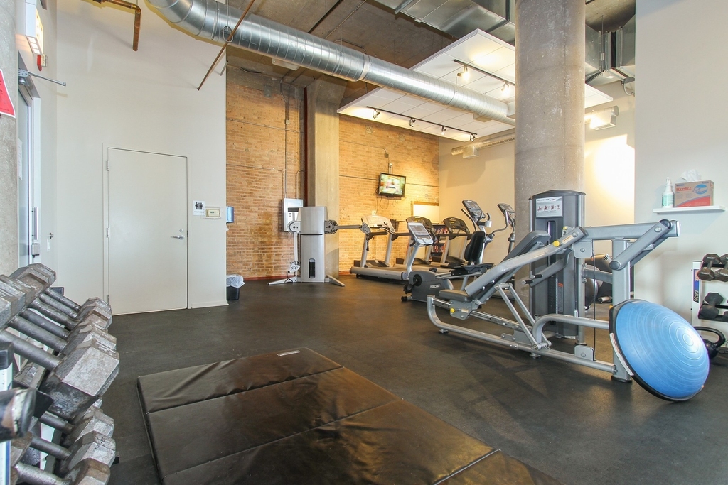 900 N Kingsbury Street - Photo 18
