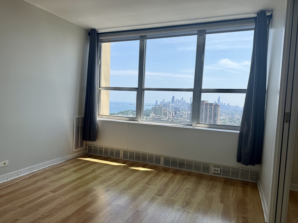 655 W Irving Park Road - Photo 15