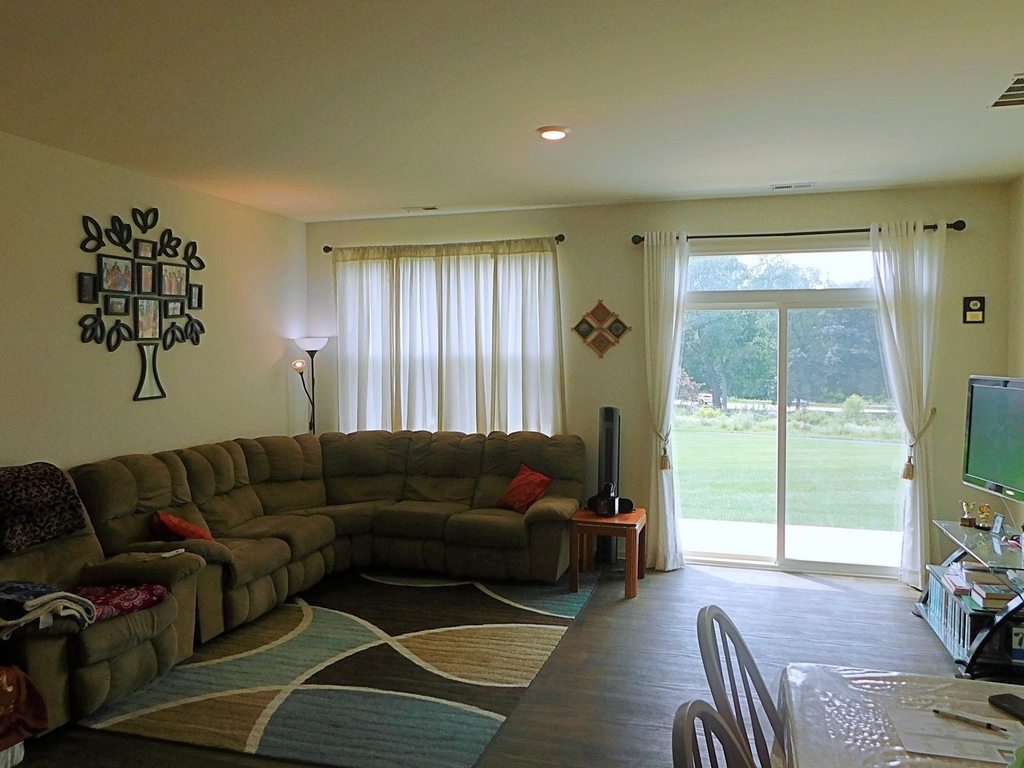 944 Darwin Street - Photo 3