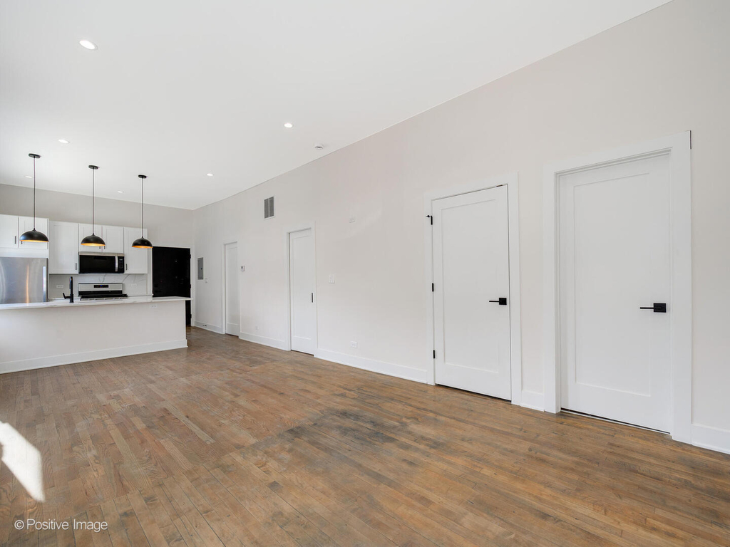 846 N Ashland Avenue - Photo 9