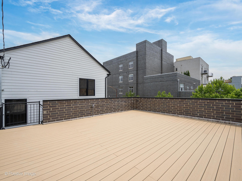 846 N Ashland Avenue - Photo 17