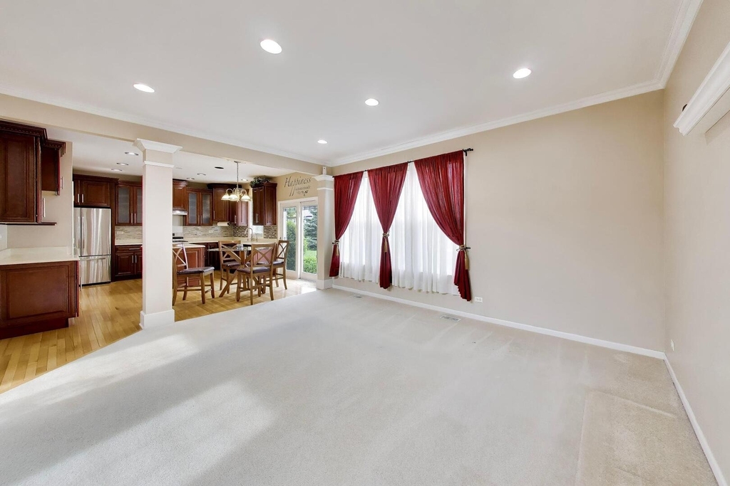 501 Tuscany Drive - Photo 3