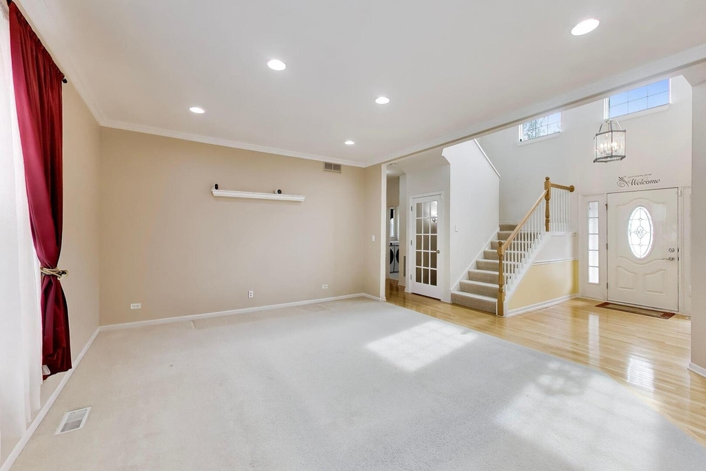 501 Tuscany Drive - Photo 4