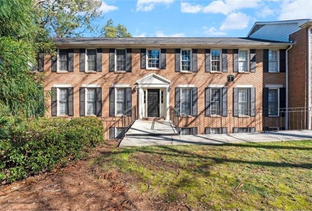 1101 Collier Road Nw - Photo 0