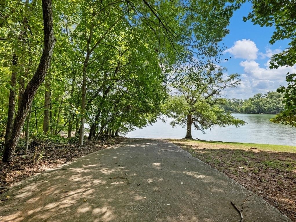 8079 Beachwood Drive - Photo 40