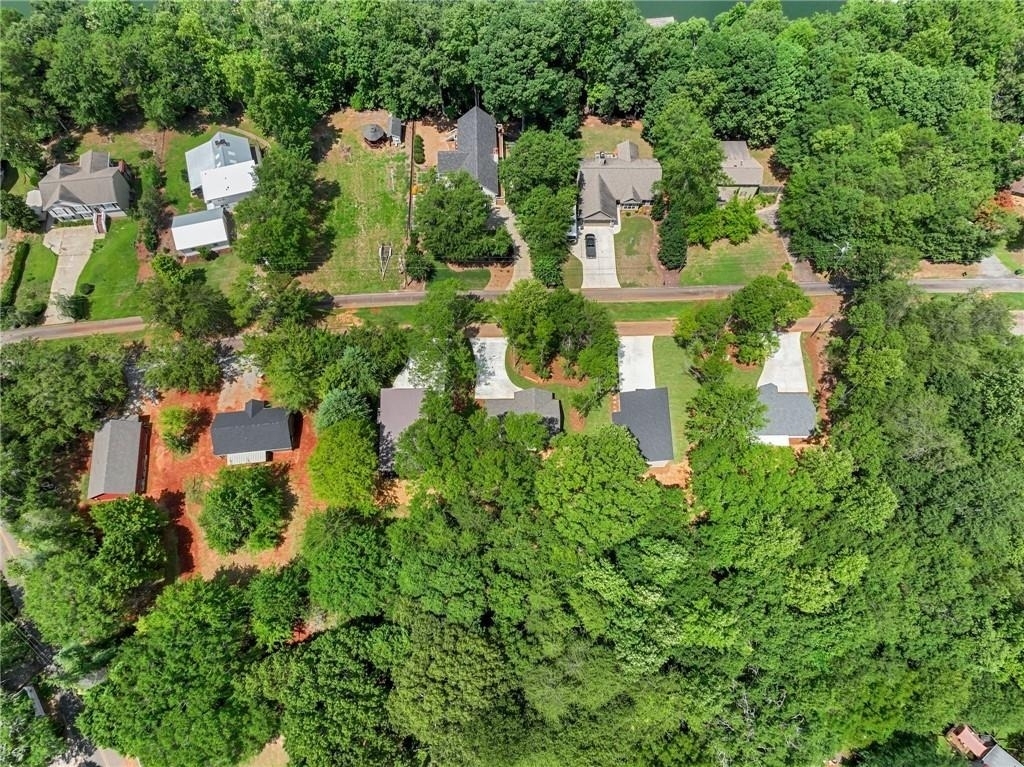 8079 Beachwood Drive - Photo 32