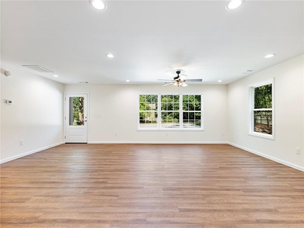 8079 Beachwood Drive - Photo 2