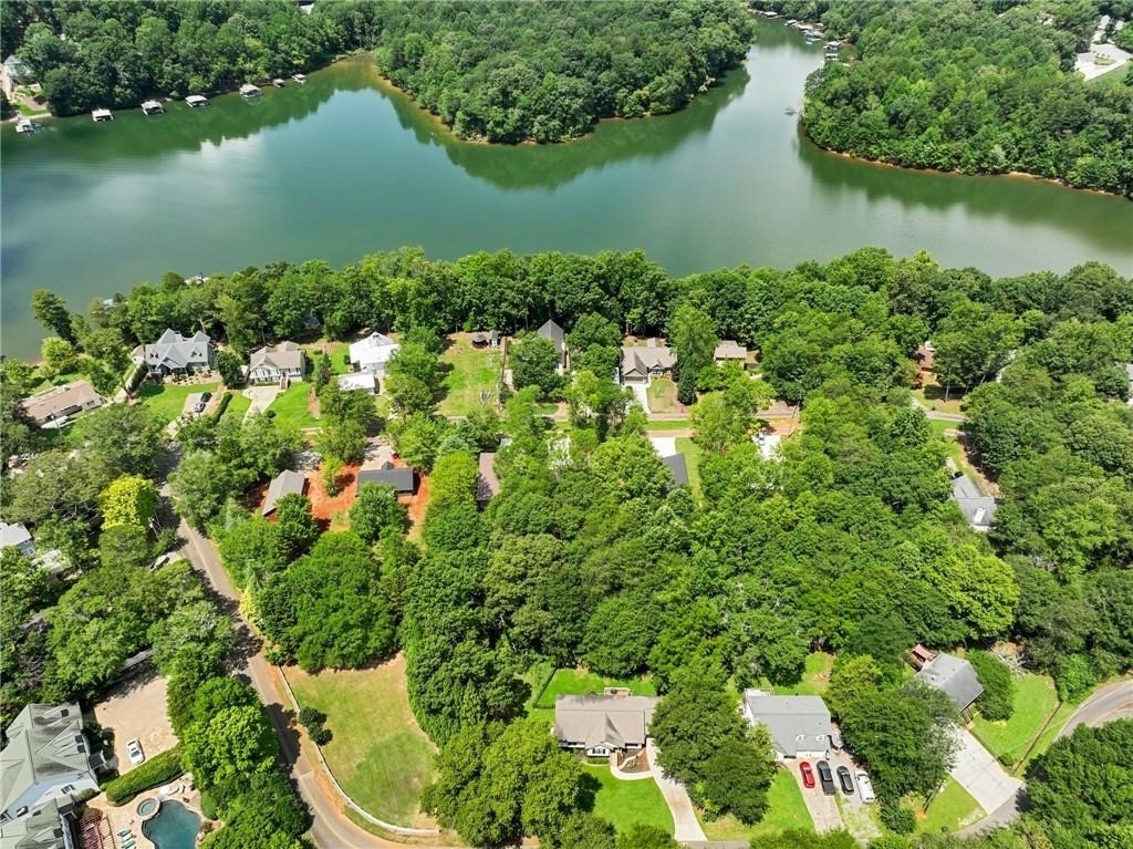 8079 Beachwood Drive - Photo 33