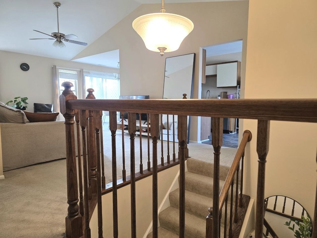 1914 Quaker Hollow Lane - Photo 4