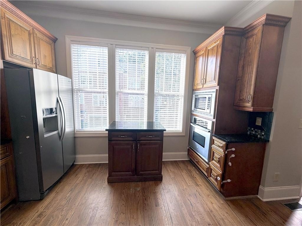 3026 Eltham Place - Photo 6