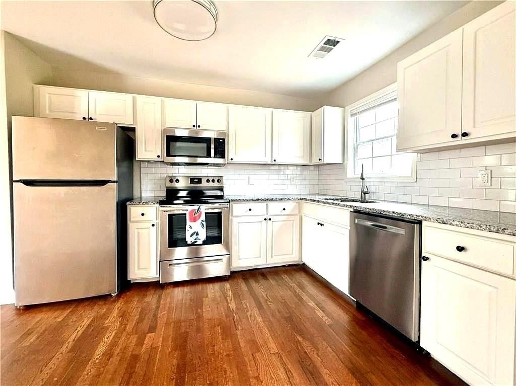1449 Lynford Drive Sw - Photo 1