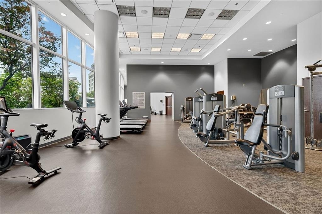 1080 Peachtree Street Ne - Photo 38
