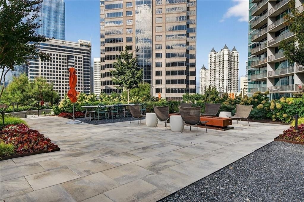 1080 Peachtree Street Ne - Photo 32