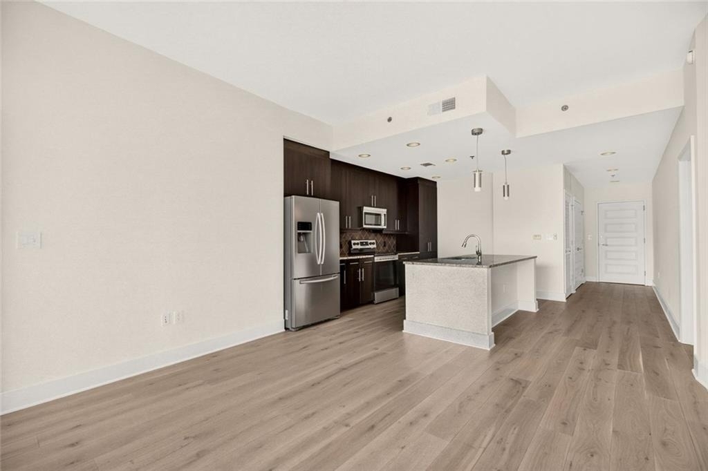 1080 Peachtree Street Ne - Photo 23