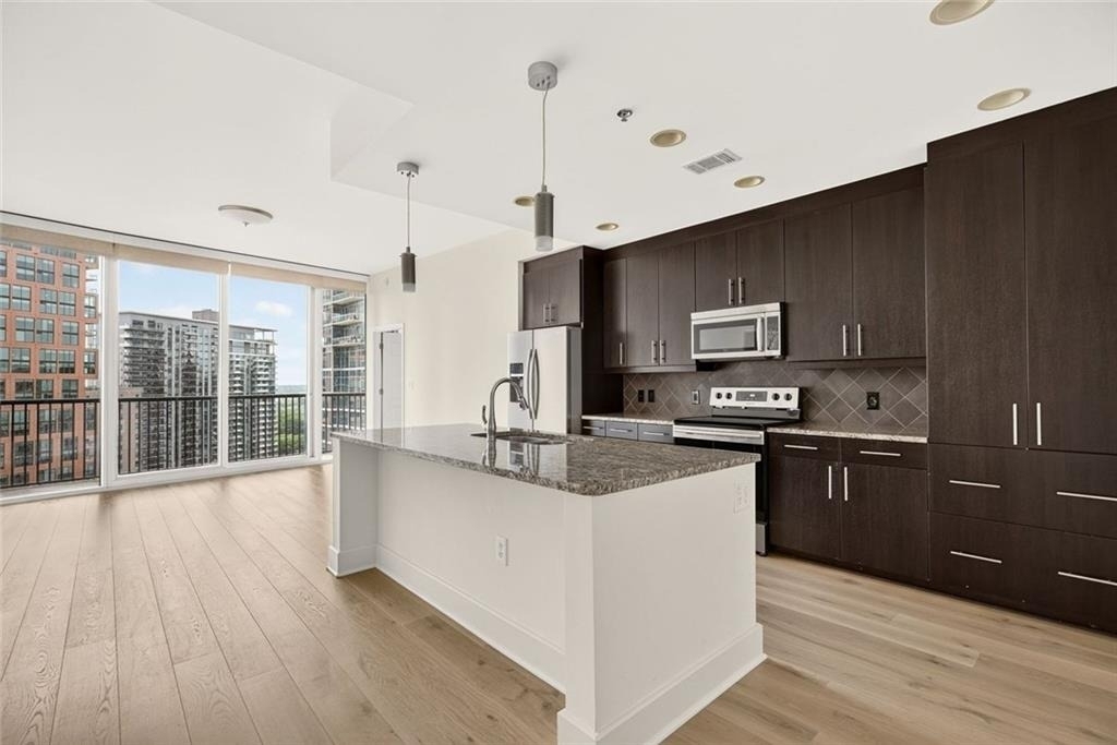 1080 Peachtree Street Ne - Photo 0