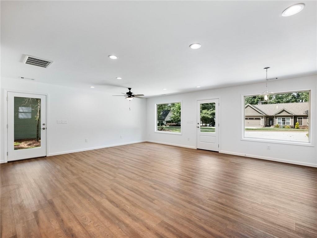 8083 Beachwood Drive - Photo 11
