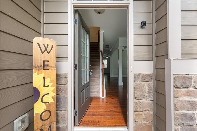 2080 Redbarn Court - Photo 3