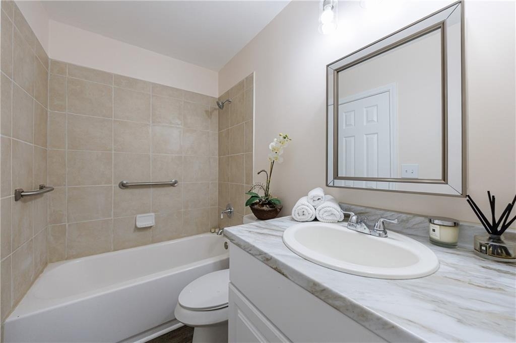 1248 Falling Water Drive Se - Photo 23