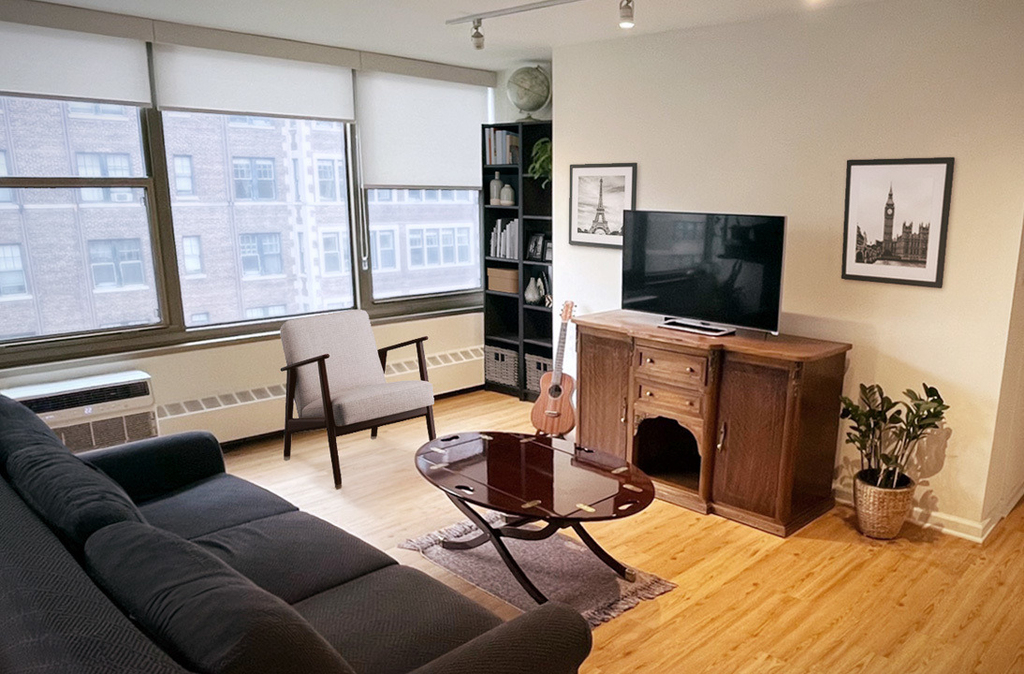 360 W Wellington Avenue - Photo 3