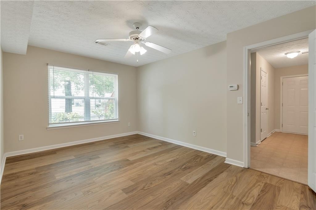 3168 Meadow Point Drive - Photo 11