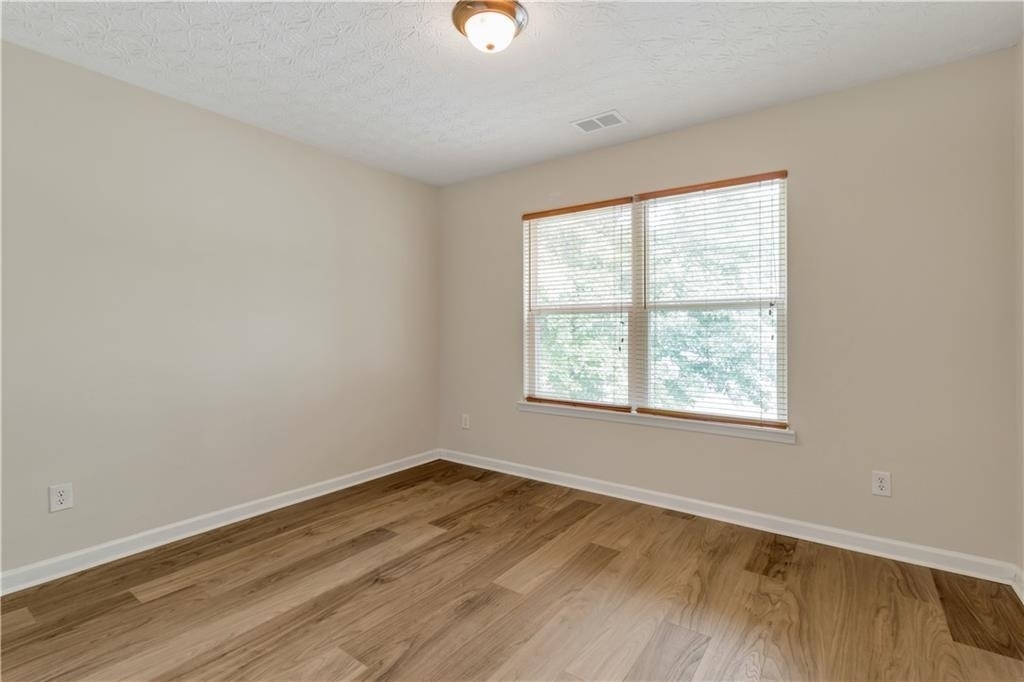 3168 Meadow Point Drive - Photo 10