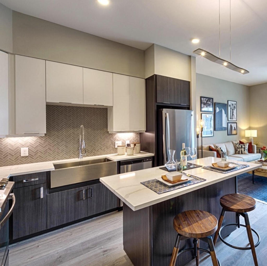 401 W 25th St Street - Photo 0