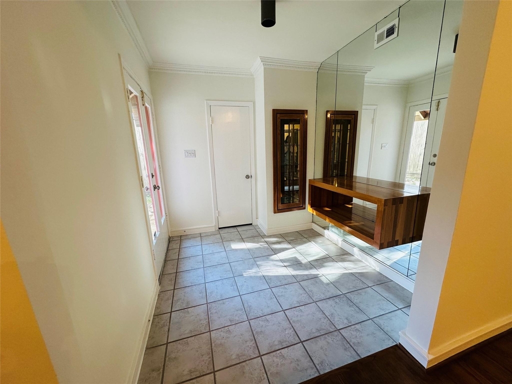 2309 Sheridan Street - Photo 8