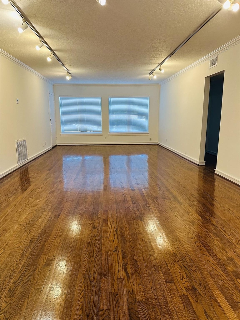 2309 Sheridan Street - Photo 6