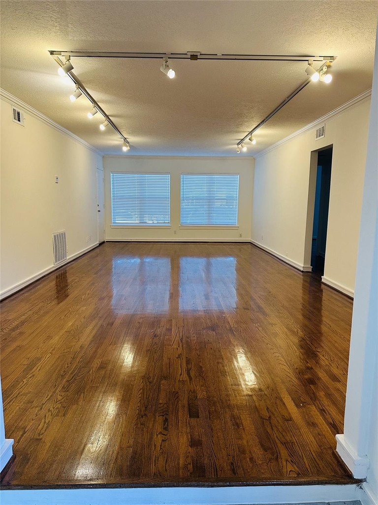 2309 Sheridan Street - Photo 5