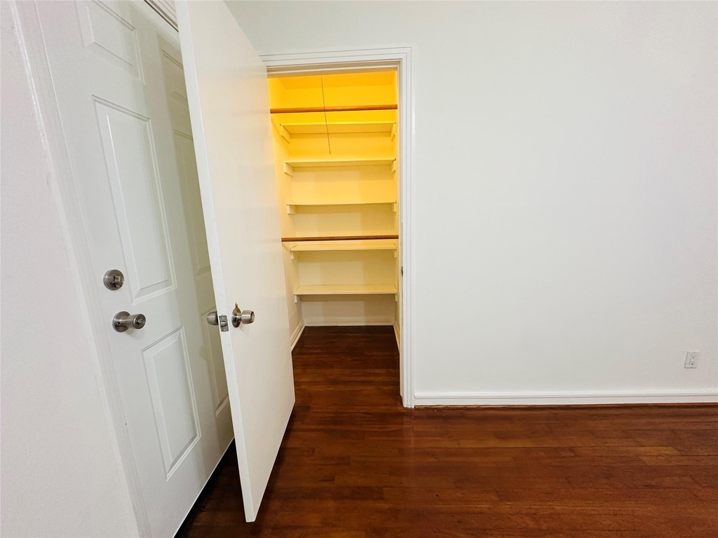 2309 Sheridan Street - Photo 15