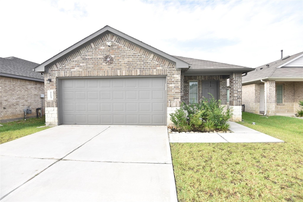 16684 Lonely Pines Drive - Photo 2