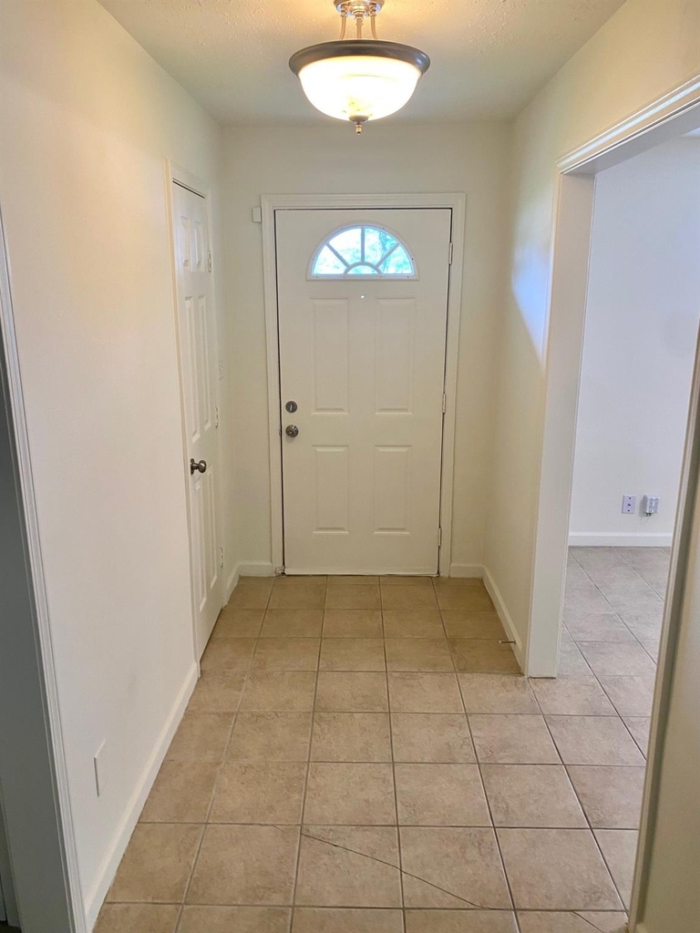 512 Wilmington Drive - Photo 1