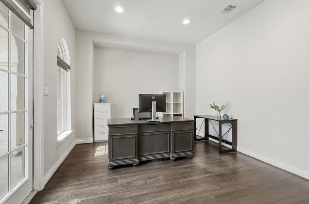 11218 Oudney Court - Photo 5
