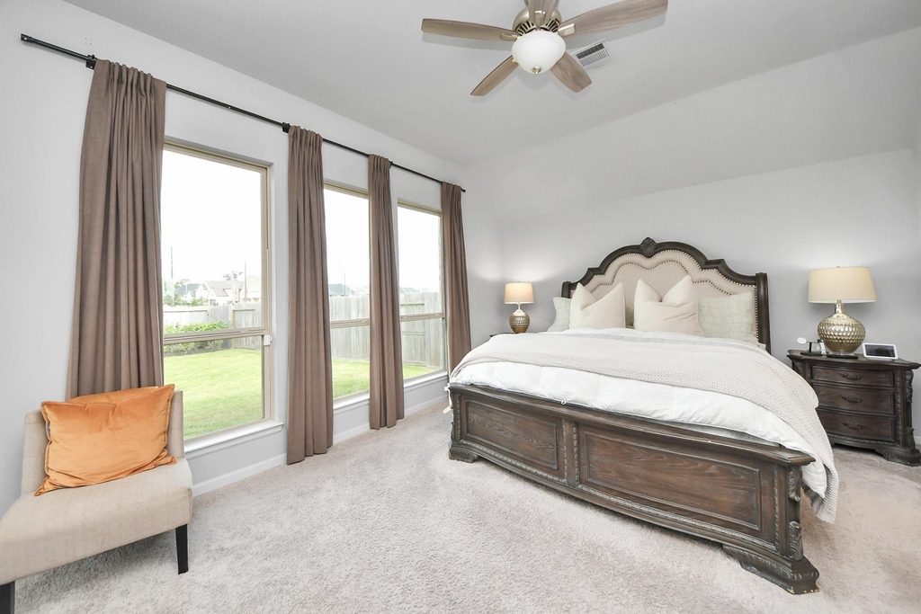 1711 Rustling Creek Drive - Photo 15