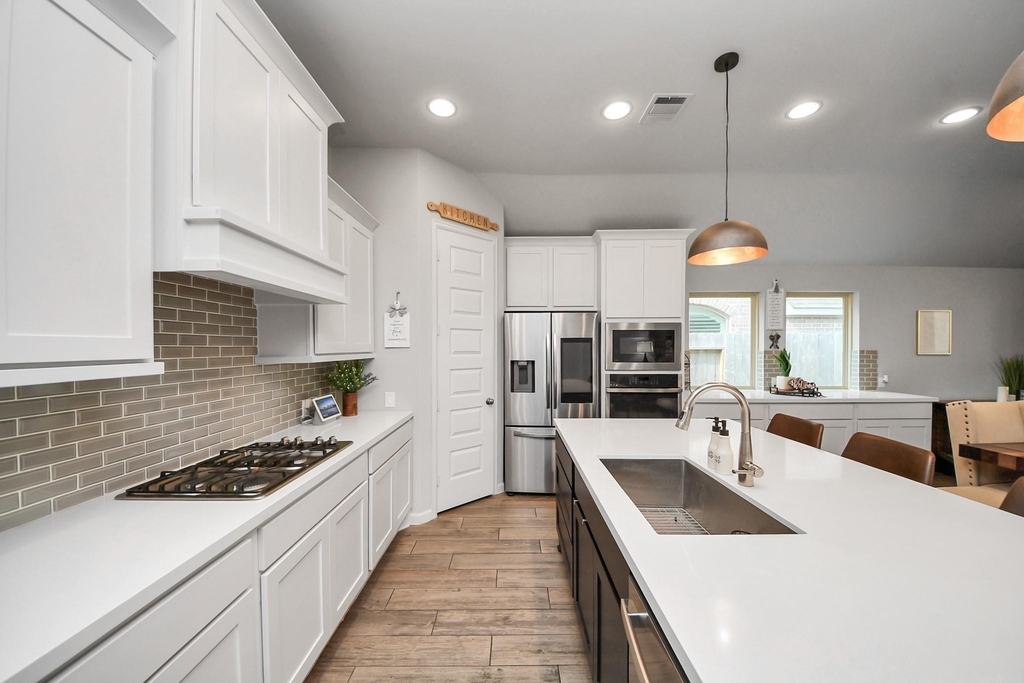 1711 Rustling Creek Drive - Photo 7