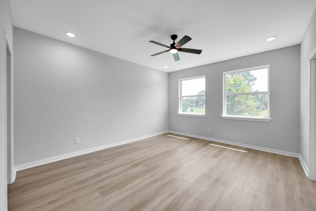 14833 Spica Court - Photo 11