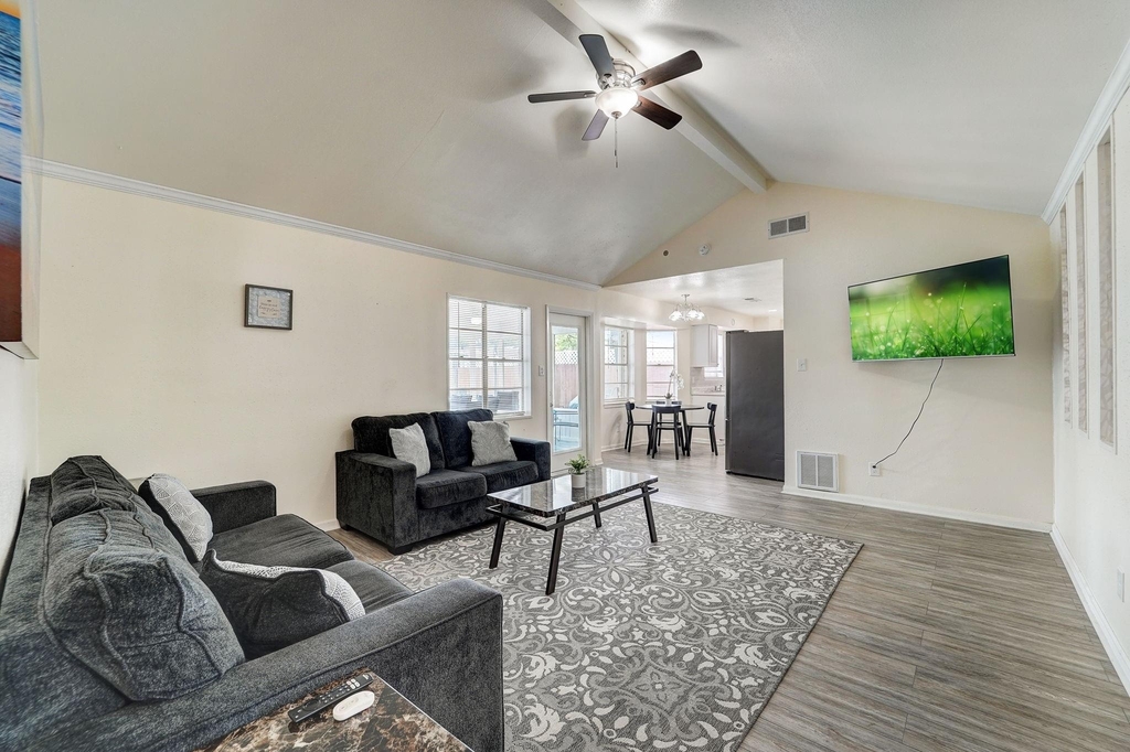 8851 Alcott - Photo 5
