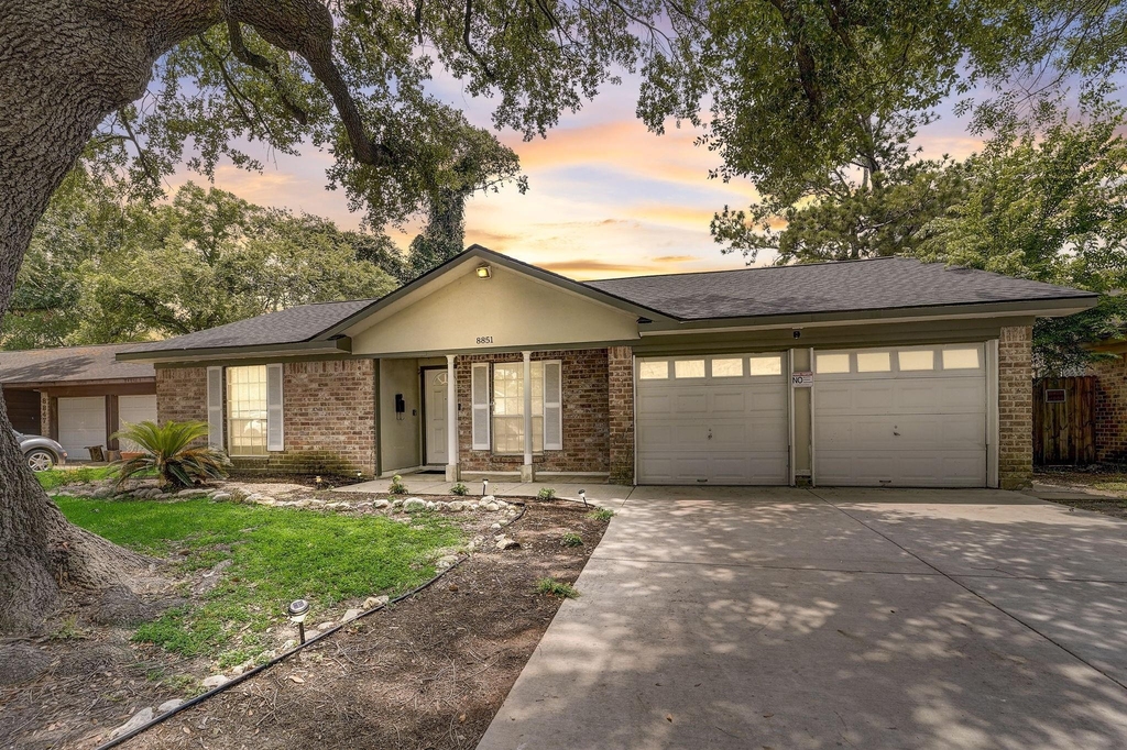 8851 Alcott - Photo 2