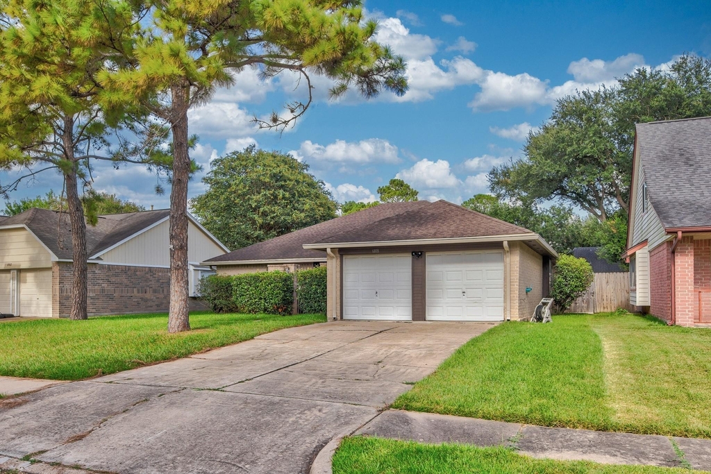 6818 Brockington Drive - Photo 1