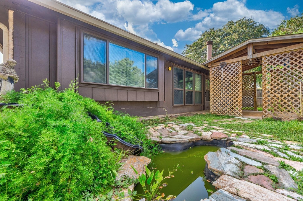 6818 Brockington Drive - Photo 31